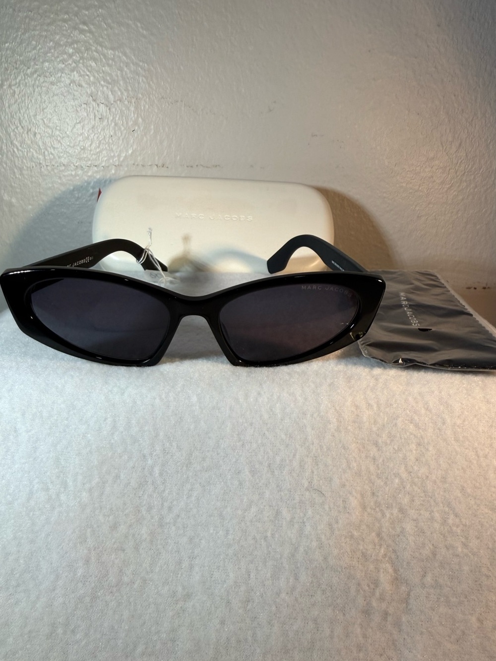 Marc Jacobs Black Logo Wayfarer Sunglasses